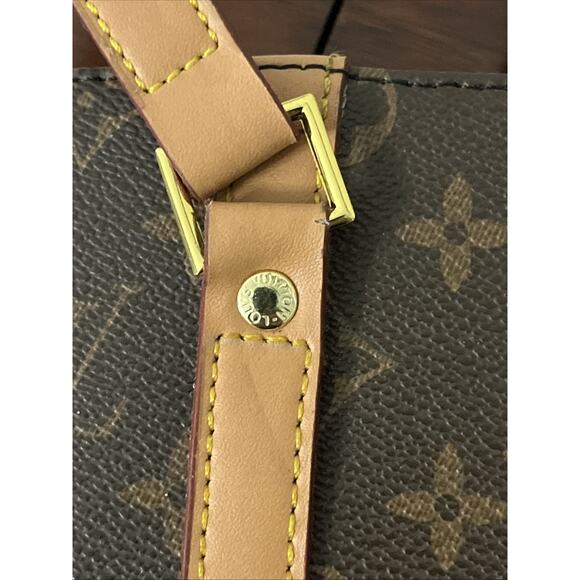 Louis Vuitton Shoulder Bag For Parts Craft DIY Art Projects AS IS DAMAGED - Picture 7 of 13